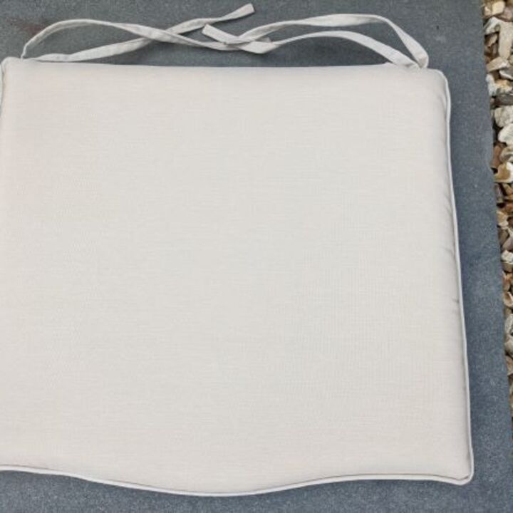 Chair-cushion-Cream.jpg