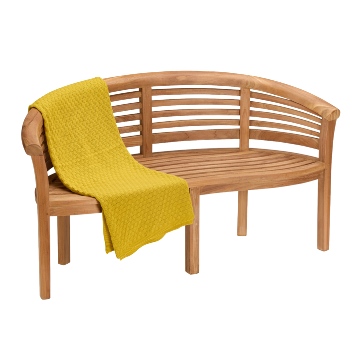 Wave Bench with blanket.png