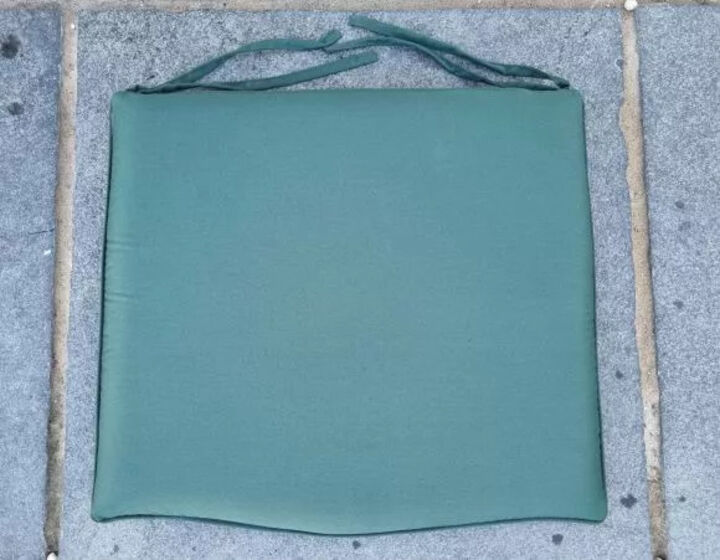 xChair-cushion-Green.jpg.pagespeed.ic.EVmHXg-BCE.webp